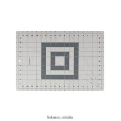 Cutting Mat: Small (12" x 18") Fiskars 288X02507 Tool